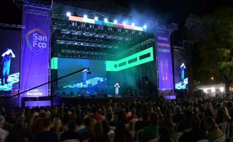 Córdoba vive el verano entre vinos y festivales